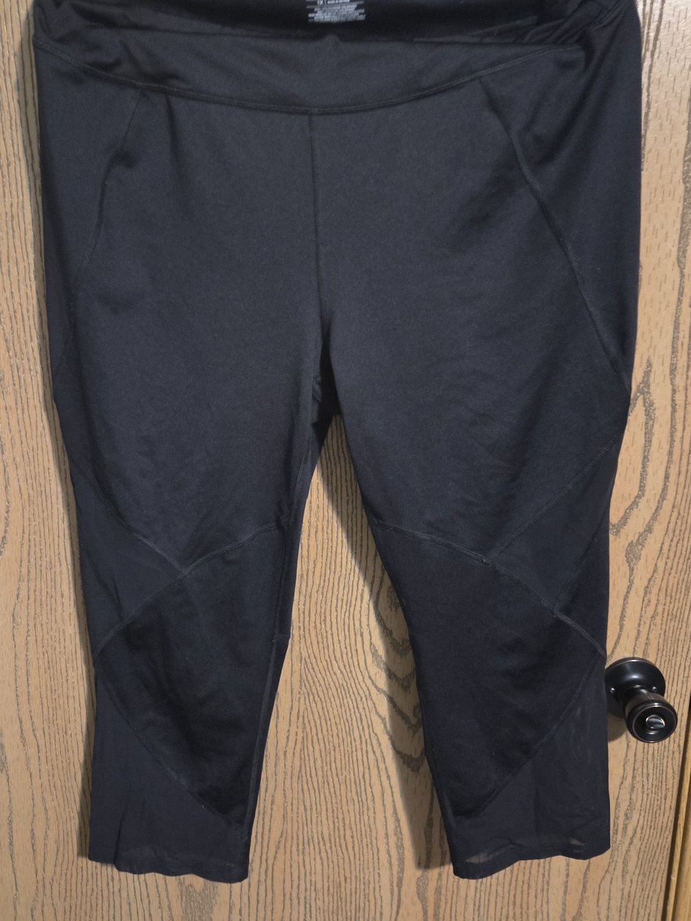 Tek gear Black Women’s Athletic Capri Shorts